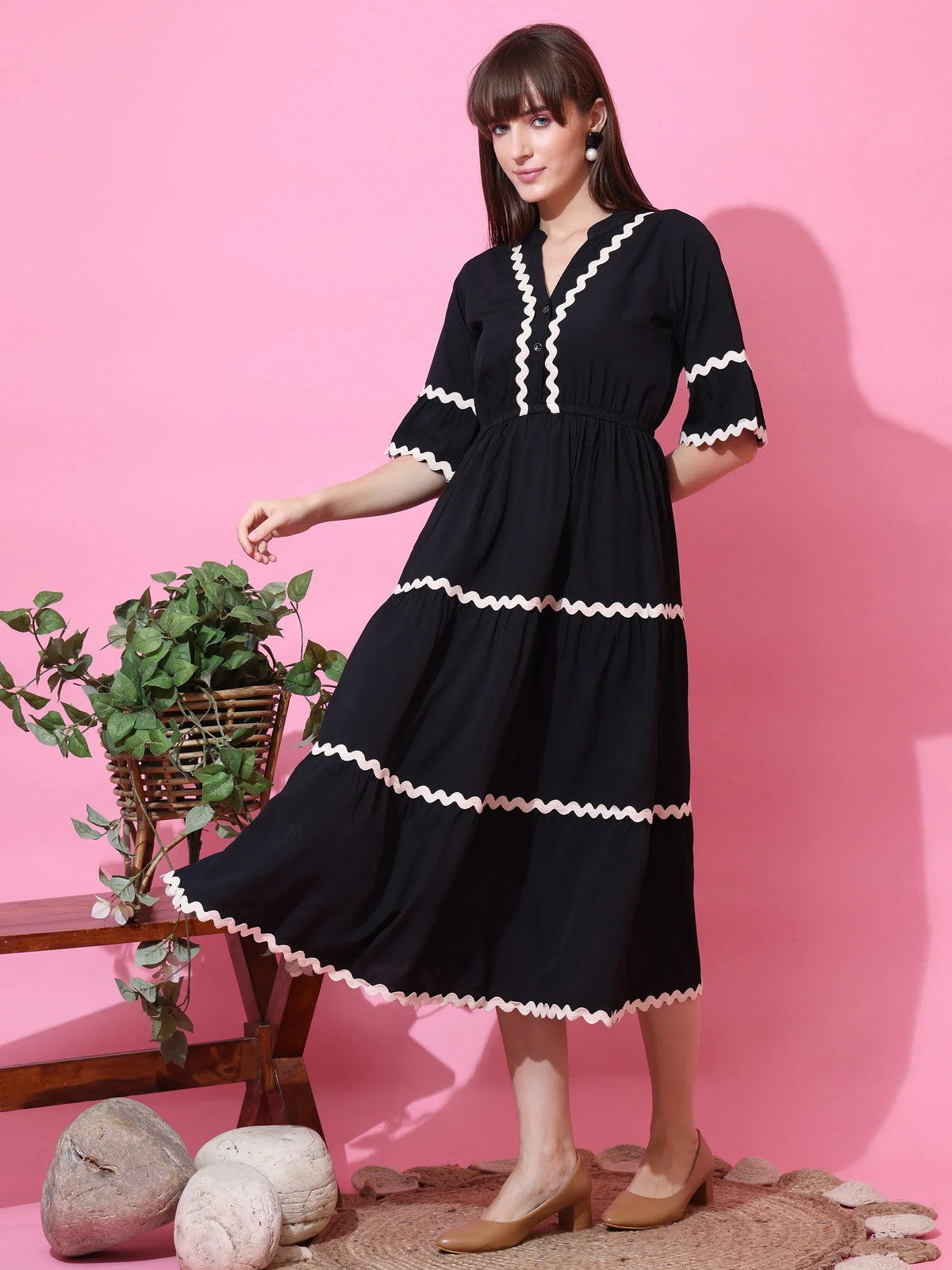 Elegant Eclipse Solid Midi Dress