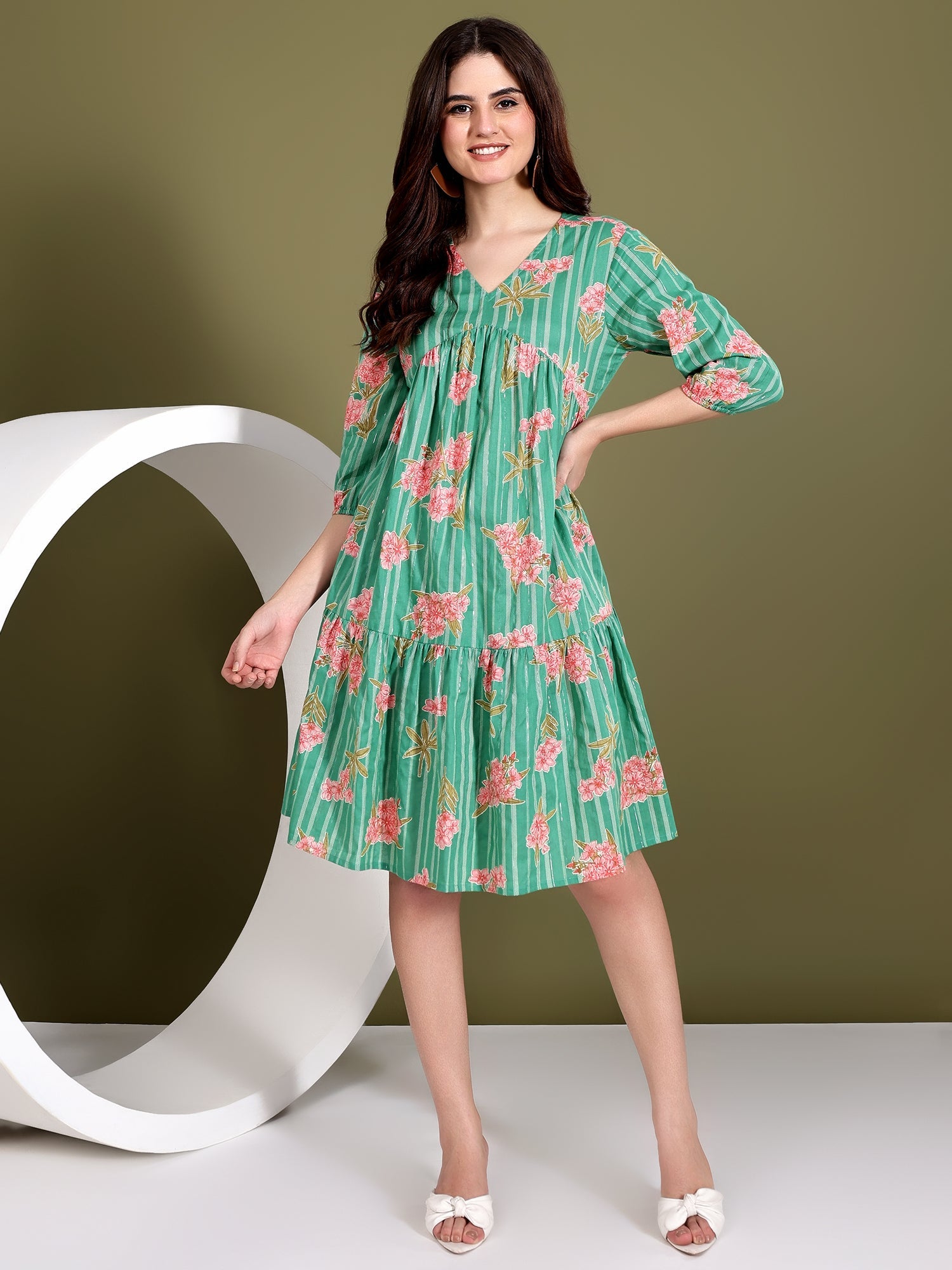 Floral Green Knee-Length Dress