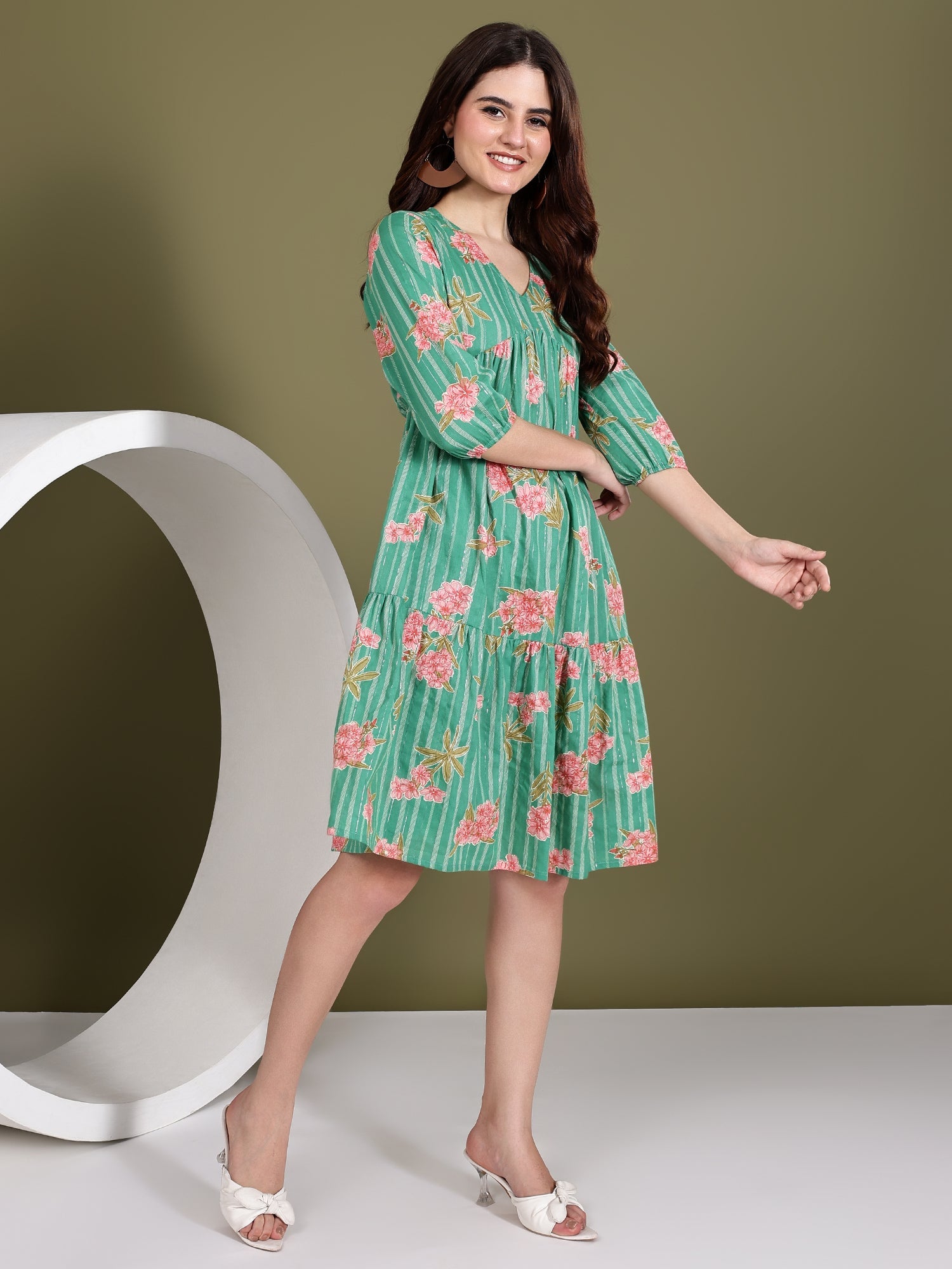 Floral Green Knee-Length Dress