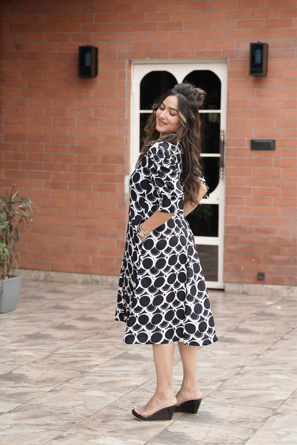 Radiant Reverie Woven Knee-Length Dress with Flared Hemline