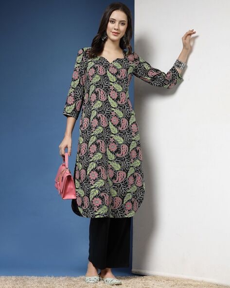 Classic Grace Black Kurta pant Ensemble