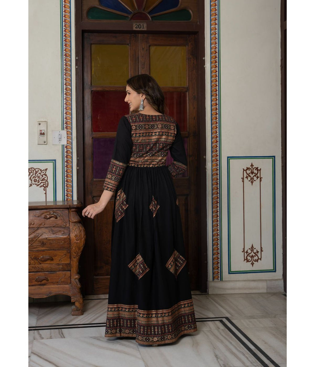 Elegant Gold Printed Black Fit and Flare Maxi Dress