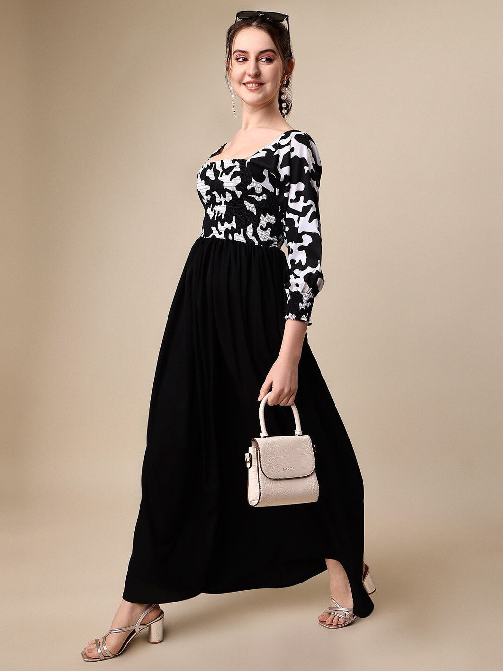 Chic Black Abstract Maxi Dress