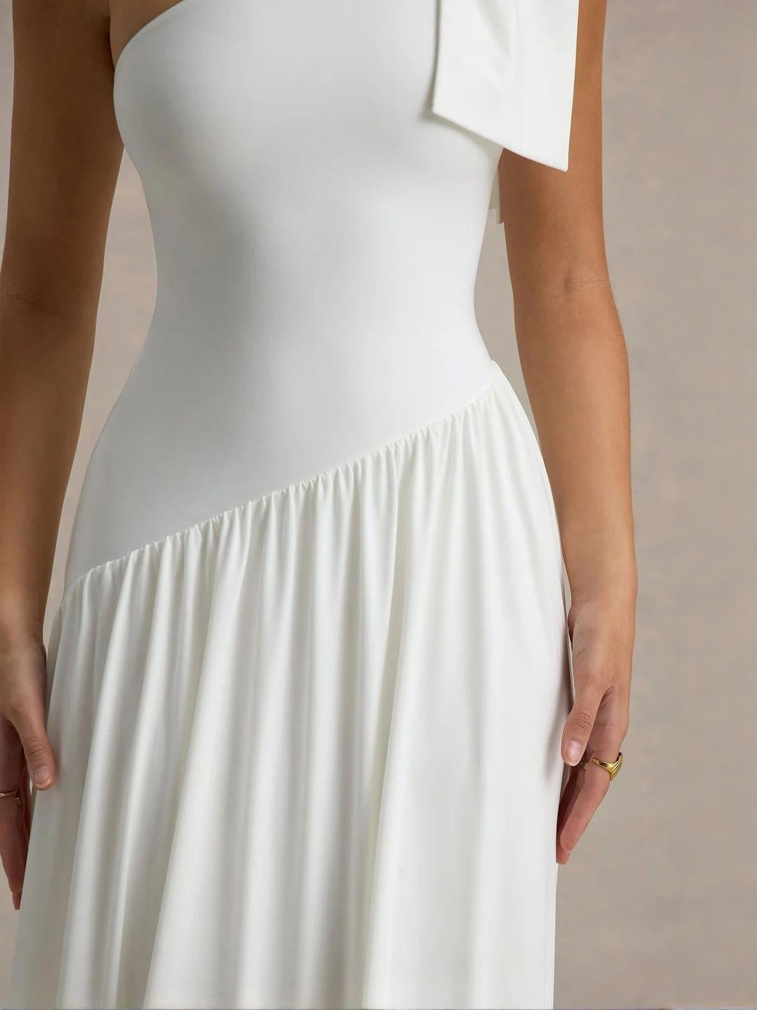 White Chic One-Shoulder Bodycon Dress