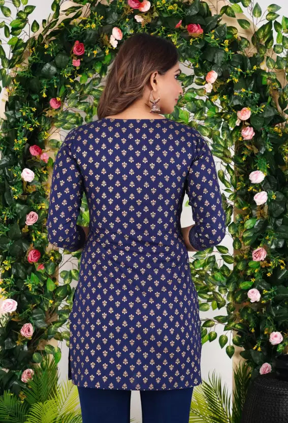 Fashion-Forward Blue Floral Print Cape Top kurta