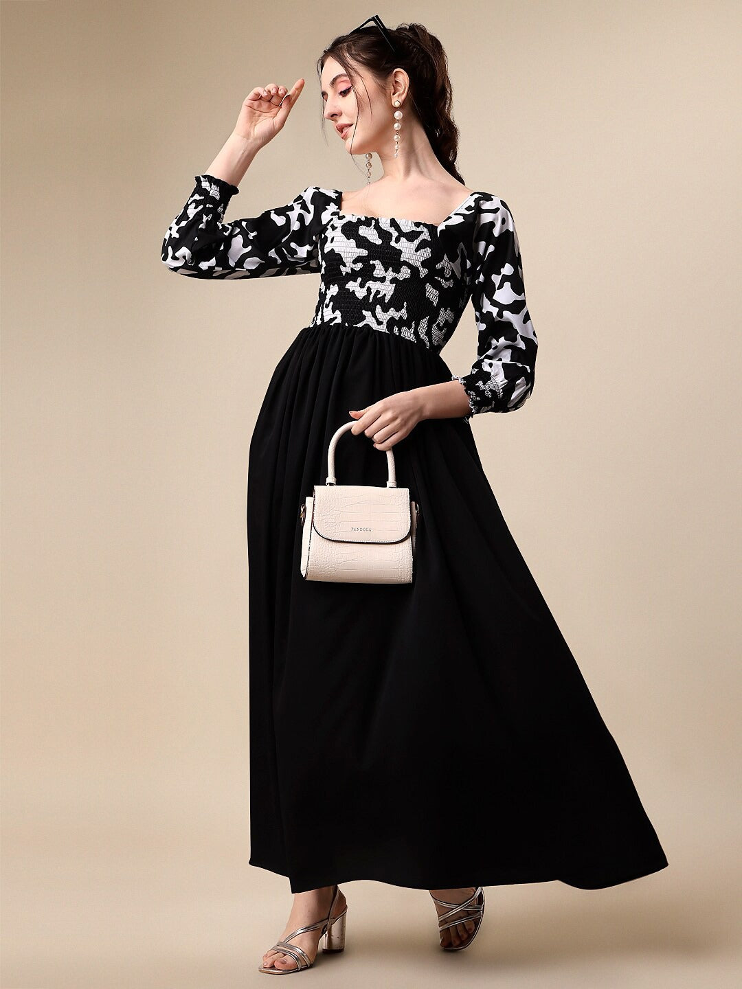 Chic Black Abstract Maxi Dress