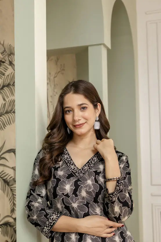 Classic Bloom Black Floral Kurta