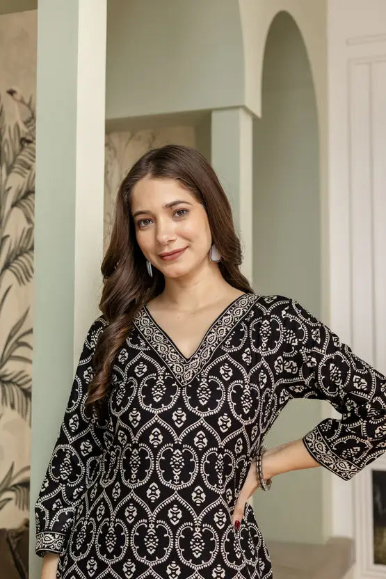 Classic Geo Charm Black Rayon Kurta