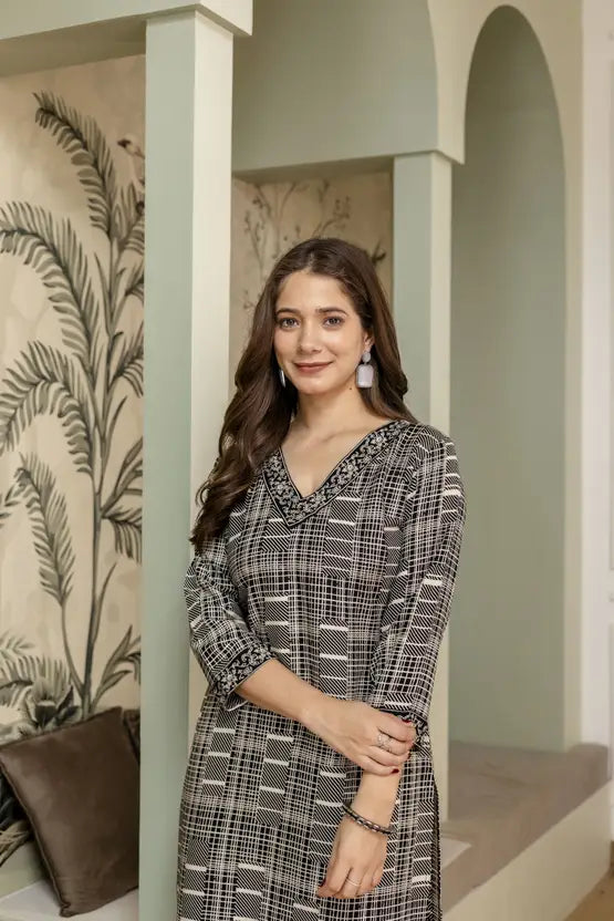 Noir Check Charm Straight Kurta