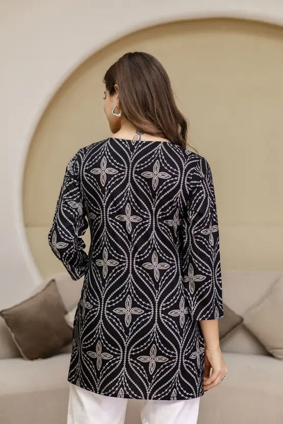 Casual Luxe Noir Geo Kurta