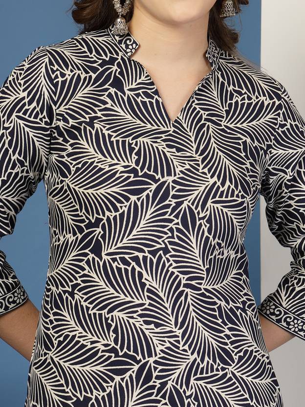 Elegant Black V-Neck Straight Kurta