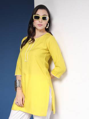 Yellow Solid Round Neck Straight Kurta