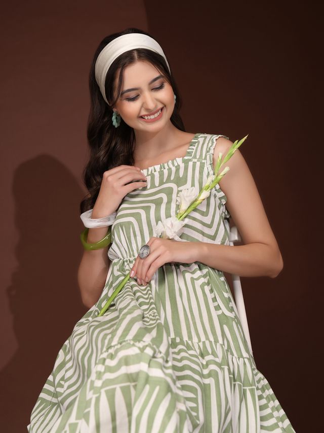 Emerald Bloom Geometric Print Midi Dress