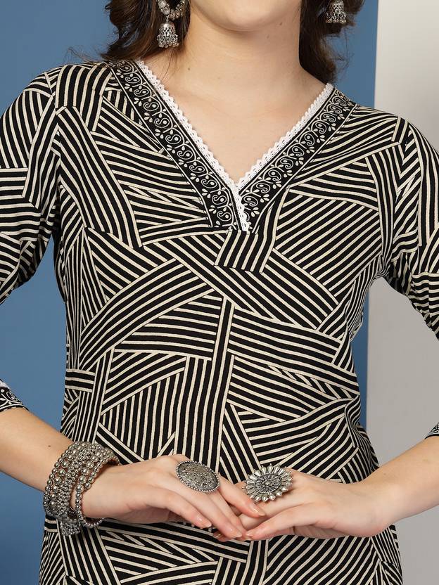 Black Blossom V-Neck Straight Kurta