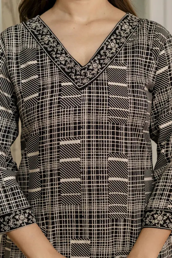 Noir Check Charm Straight Kurta