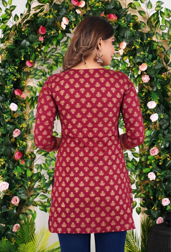 Graceful Maroon Floral Kurta