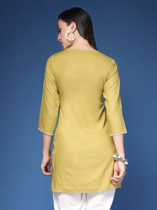 Green Solid Straight Kurta