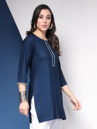 Blue Solid Round Neck Straight Kurta