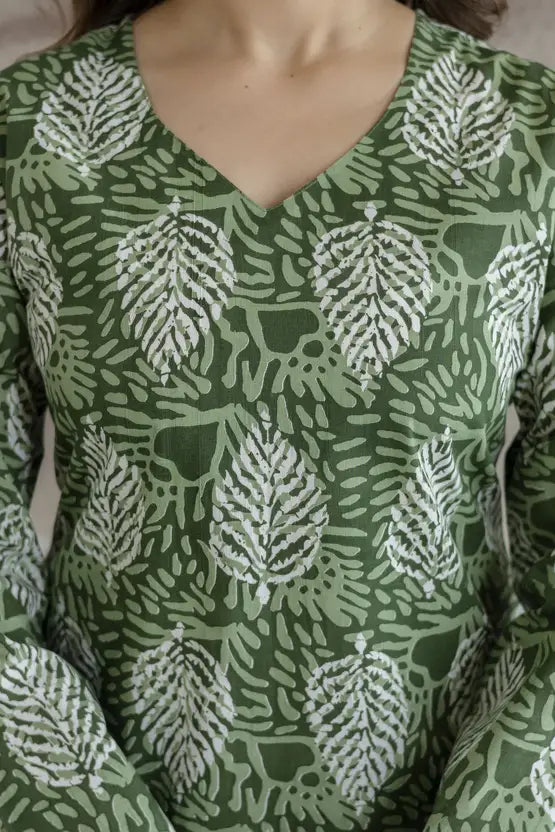 Timeless Green Printed Short Kurta