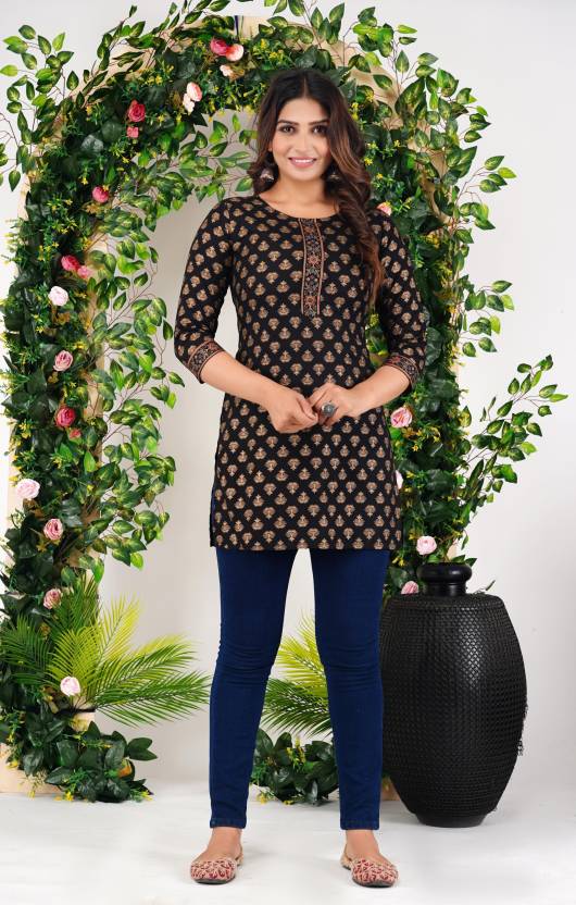 Elegant Black Floral Kurta