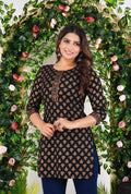 Elegant Black Floral Kurta