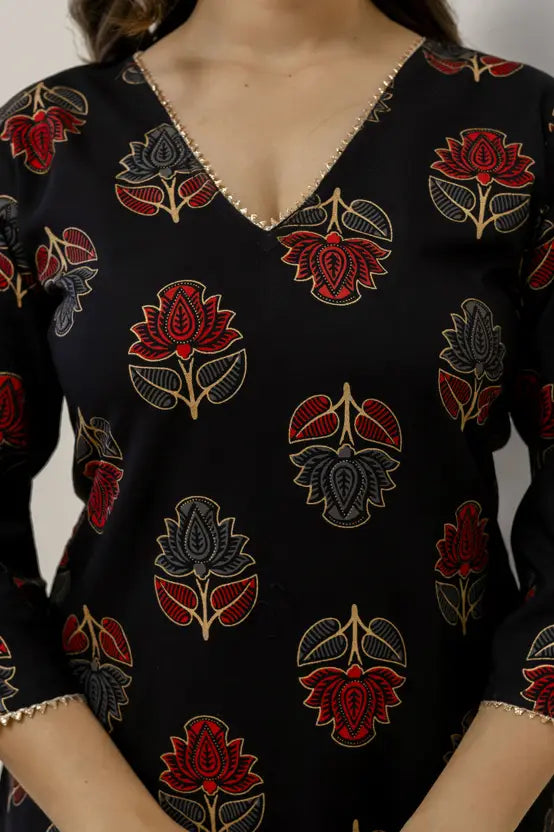 Timeless Charm Black Rayon Straight Kurta