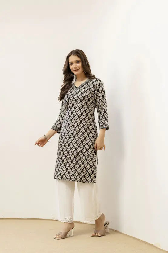 Black Elegance Geometric Print Kurta
